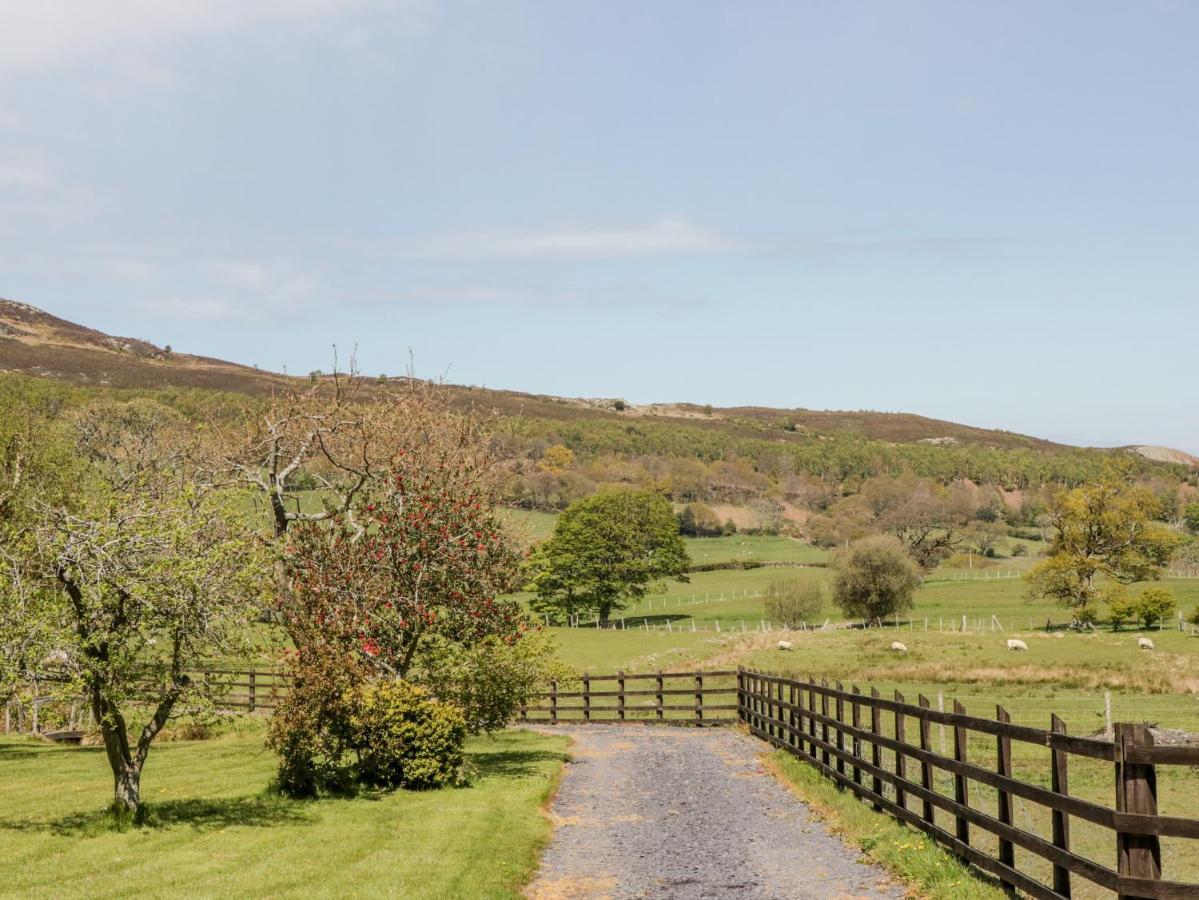 Oakwood Stables Villa Conwy Exterior photo