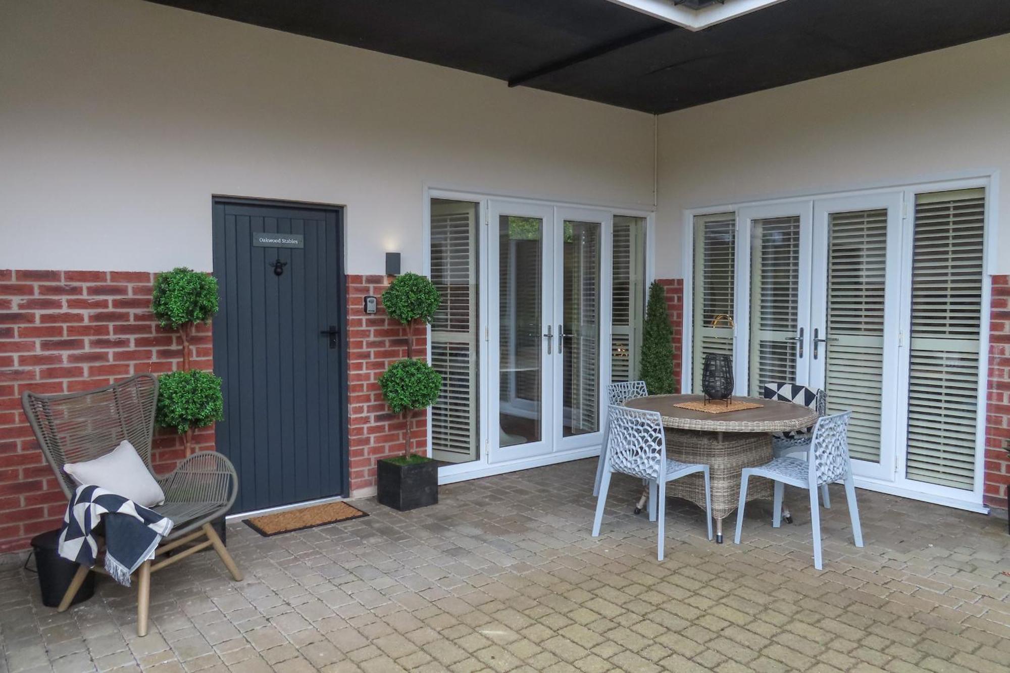 Oakwood Stables Villa Conwy Exterior photo